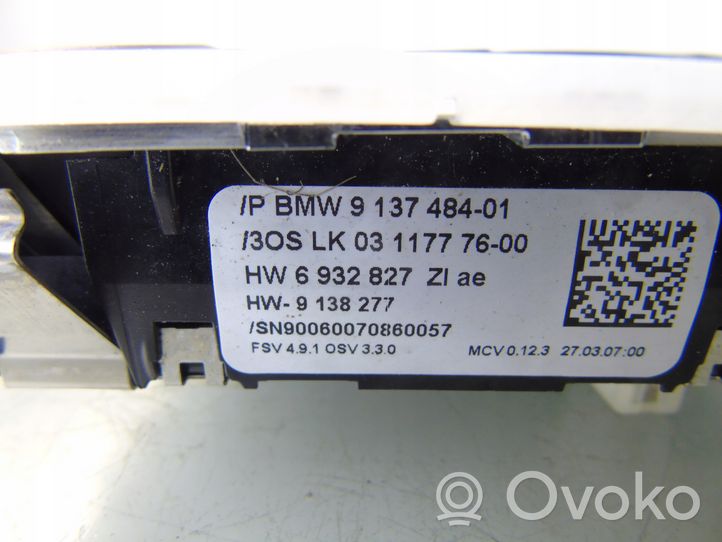 BMW 3 E92 E93 Фонарь освещения передних мест 6932827