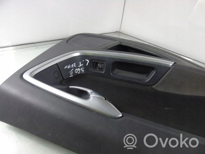 Volvo S60 Takaoven verhoilu 