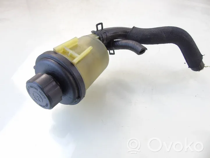 Volvo V70 Power steering fluid tank/reservoir 31302576