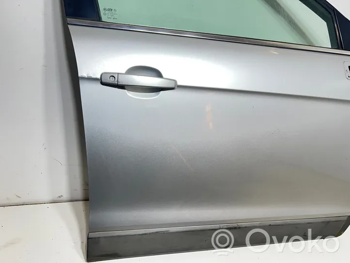 Chevrolet Captiva Front door 