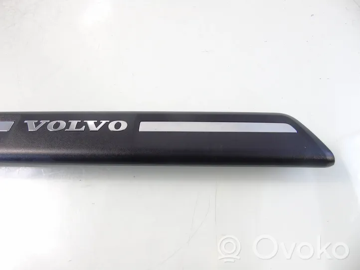 Volvo V40 Rivestimento anteriore minigonna laterale 31265842