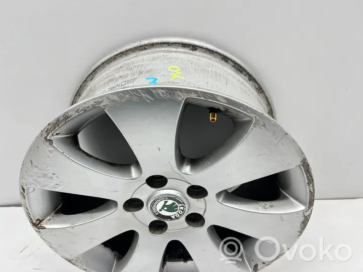 Skoda Superb B6 (3T) Felgi aluminiowe R16 3t0601025