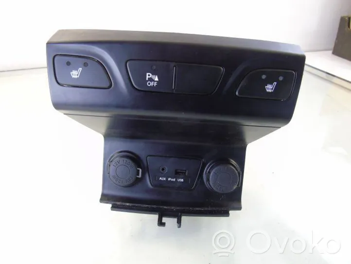 Hyundai ix35 Interruptor de calefacción del asiento 93310-2Y800