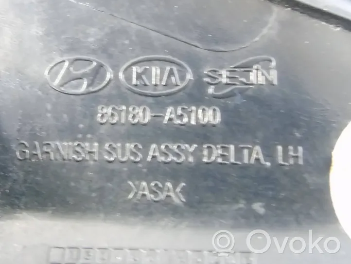 Hyundai i30 Rivestimento dell’estremità del parafango 86180-A5100