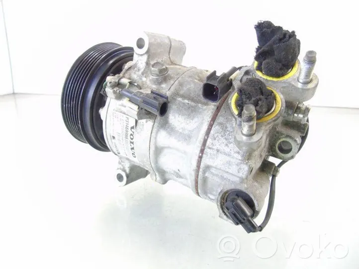 Volvo V40 Kompresor / Sprężarka klimatyzacji A/C P31469966