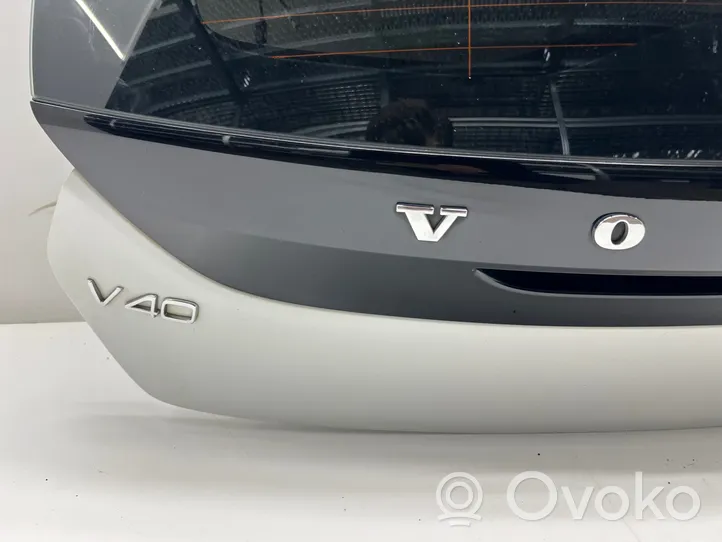 Volvo V40 Tylna klapa bagażnika 