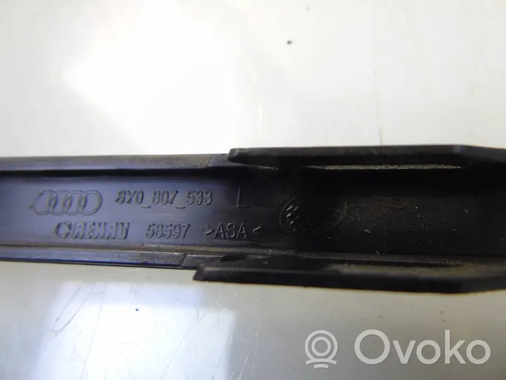 Audi A3 8Y Modanatura separatore del paraurti anteriore 8Y0807533