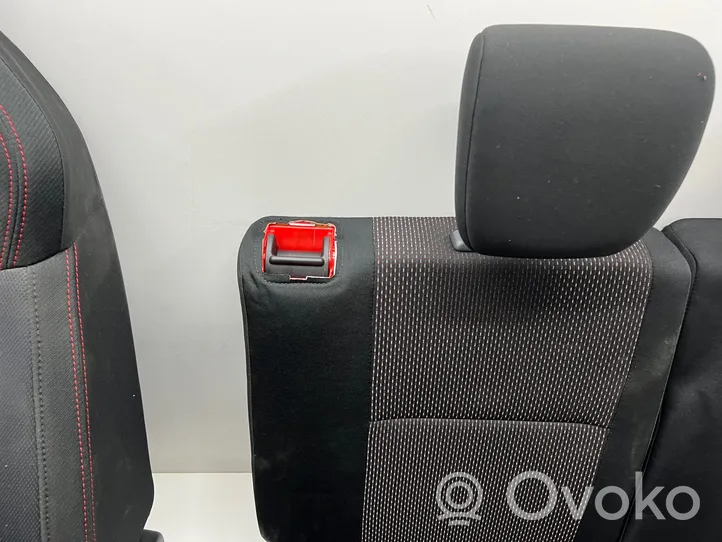 Suzuki Swift Garnitures, kit cartes de siège intérieur avec porte 