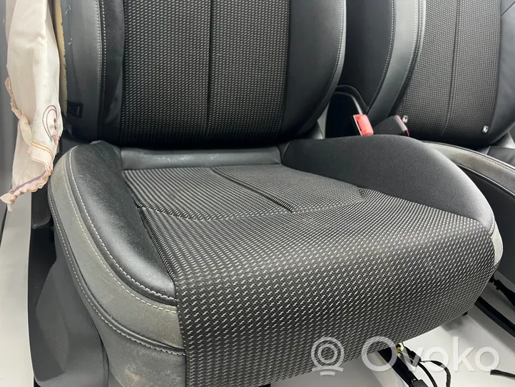 Audi A1 Conjunto de molduras de la puertas y los asientos 
