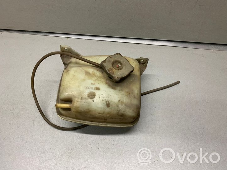 Citroen C25 Vase d'expansion / bouchon de réservoir de liquide de refroidissement 4431399