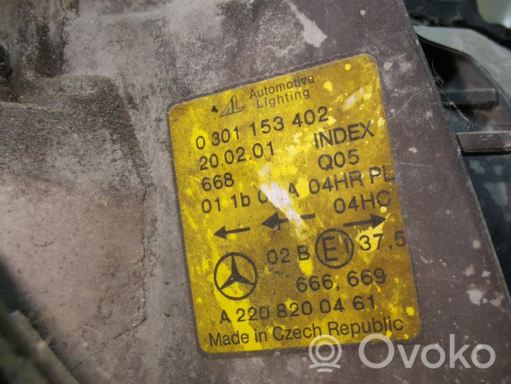 Mercedes-Benz S W220 Phare frontale 0301153402