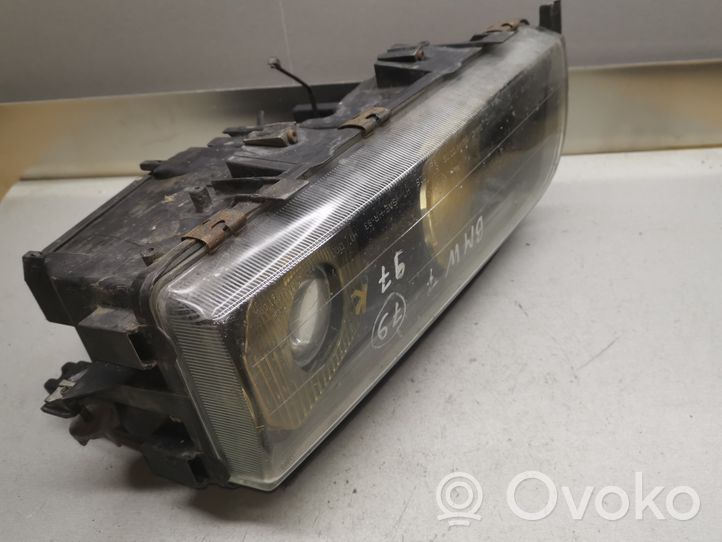 BMW 7 E38 Lampa przednia 