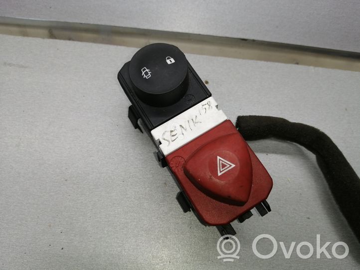 Renault Megane II Hazard light switch 8200407415