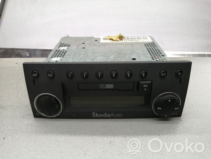 Skoda Fabia Mk1 (6Y) Panel / Radioodtwarzacz CD/DVD/GPS 6Y0035152