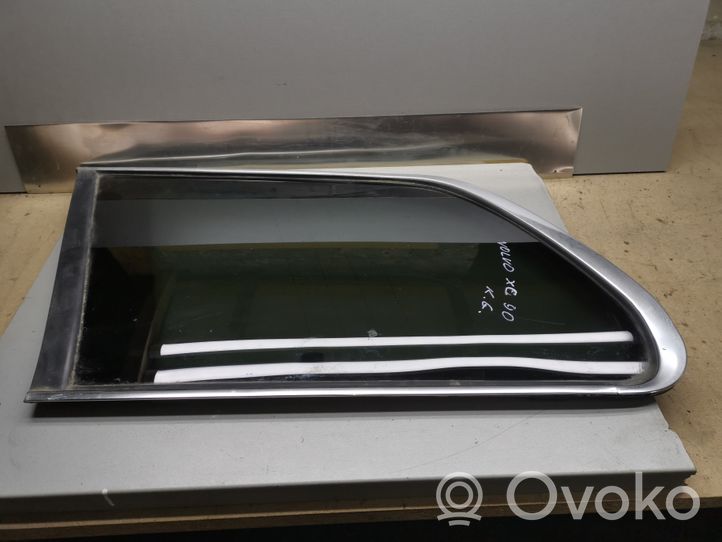 Volvo XC90 Fenêtre latérale avant / vitre triangulaire 30674958