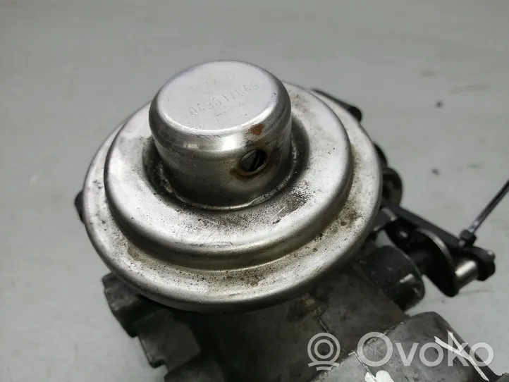 Volkswagen PASSAT B5.5 Valvola EGR 038129637L