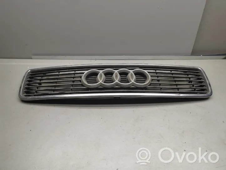 Audi A6 S6 C4 4A Priekšējais režģis 4A0853651