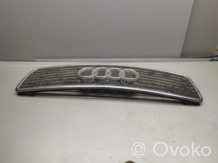 Audi A6 S6 C4 4A Front grill 4A0853651