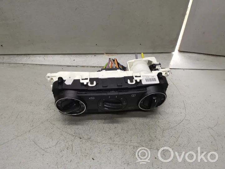 Mercedes-Benz A W169 Climate control unit A1698301385