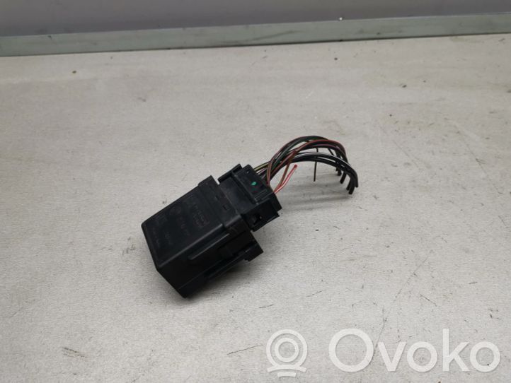 2246919 BMW 5 E39 Glow plug preheat relay, 15.00 € RRR