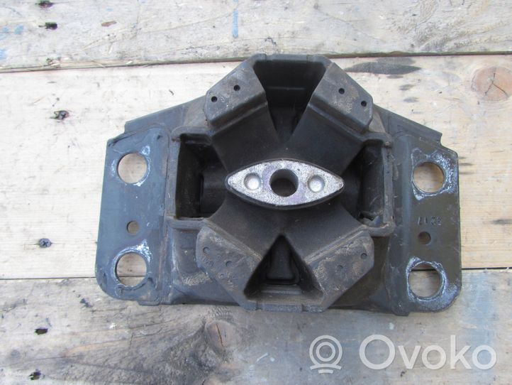 Ford Mondeo MK V Supporto della scatola del cambio DG937M121AD