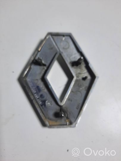 Renault Laguna II Logo, emblème, badge 8200027424