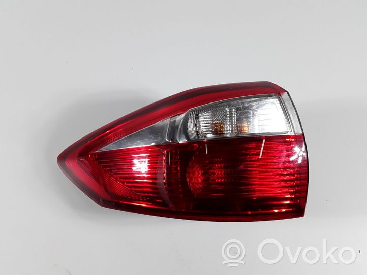 Ford C-MAX II Lampa tylna 90008318