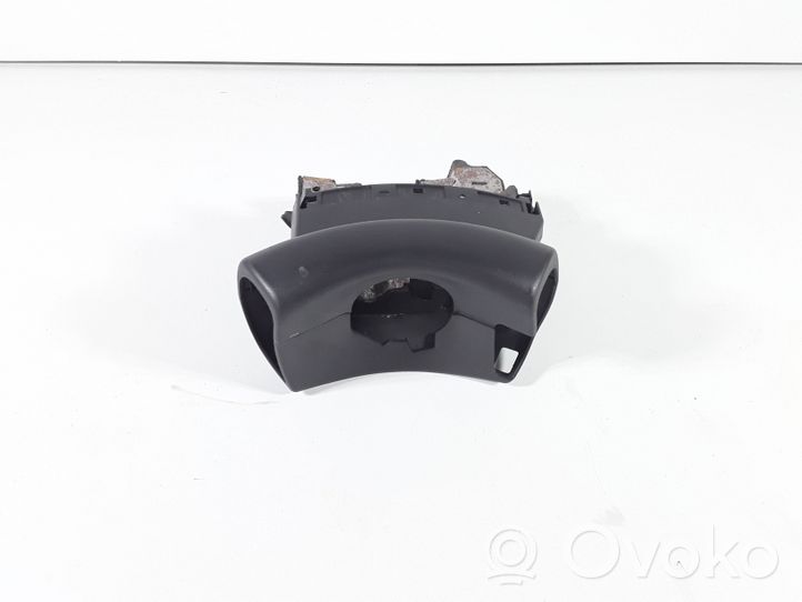 Renault Clio III Garniture de colonne de volant 8200408027