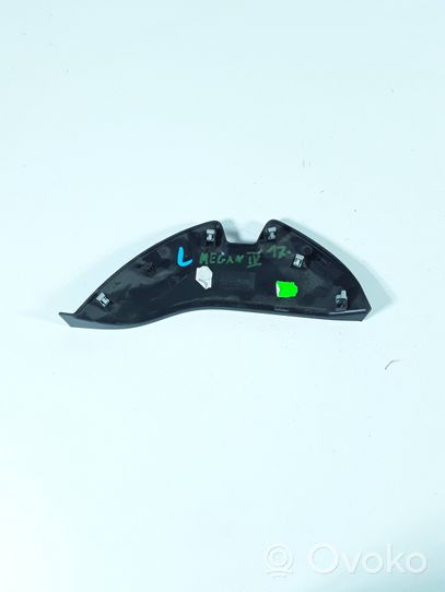 Renault Megane IV Rivestimento estremità laterale del cruscotto 689210331R