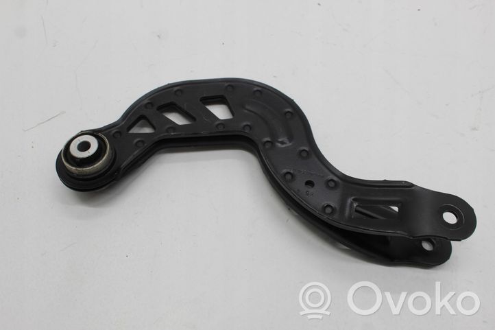 Infiniti Q30 Braccio di controllo sospensione posteriore A2463501006