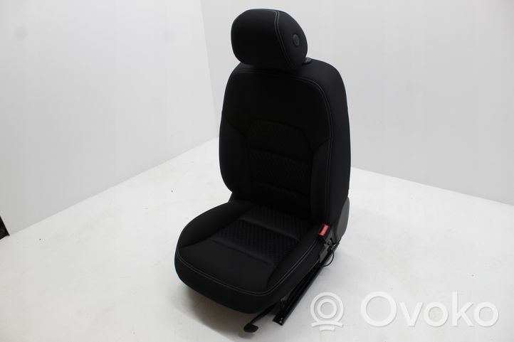 Infiniti Q30 Set interni 