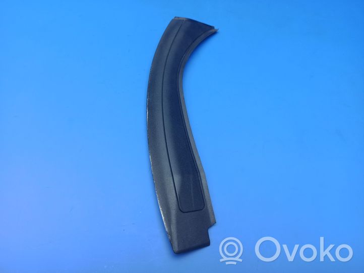 BMW Z4 E85 E86 (B) pillar trim (bottom) 7025646