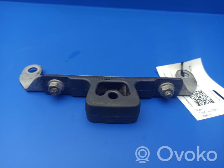 BMW 7 E65 E66 Staffa/supporto di montaggio della marmitta 7505801