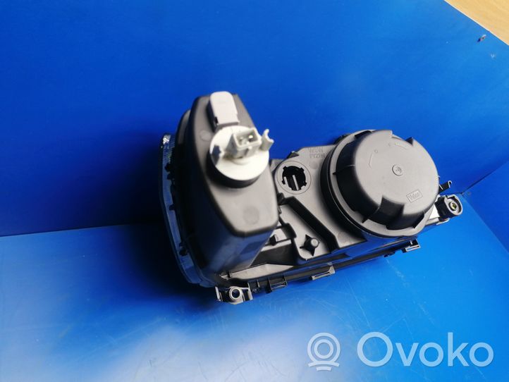 Peugeot 306 Lampa przednia 086624