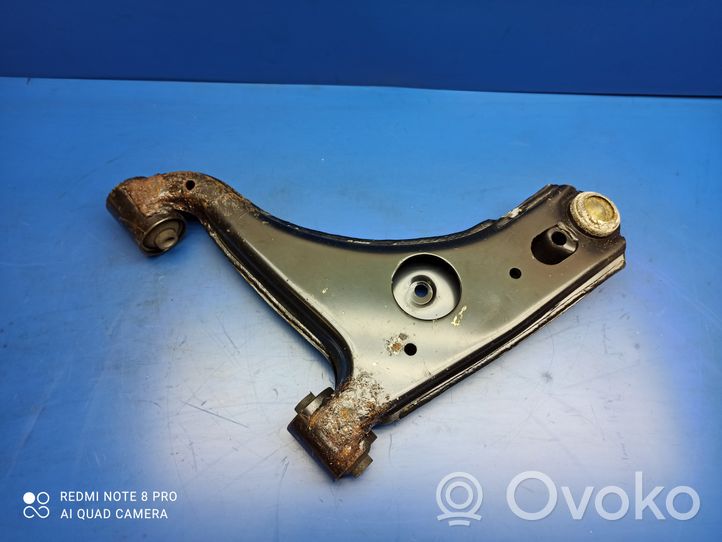 Mazda 626 Braccio di controllo sospensione anteriore inferiore/braccio oscillante GJ2234300A