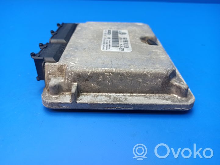 Volkswagen New Beetle Sterownik / Moduł ECU 06A906018EN