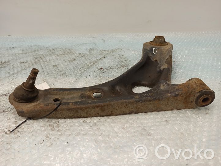 Peugeot 107 Front lower control arm/wishbone 