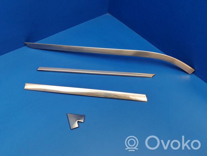 Volkswagen K70 Rivestimento montante (C) 481853349