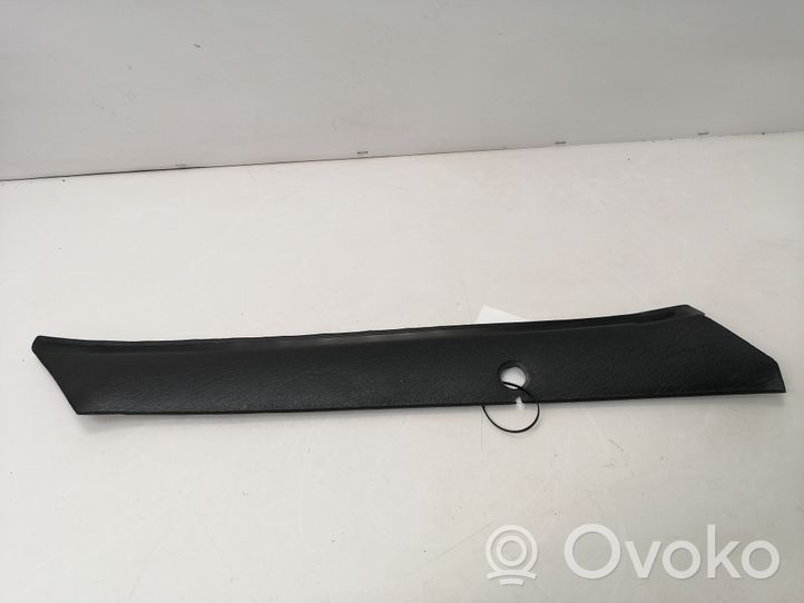 Volkswagen K70 Rivestimento montante (C) 481867519