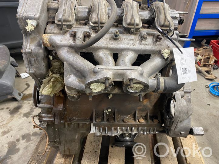 Volkswagen K70 Motor 0281030218