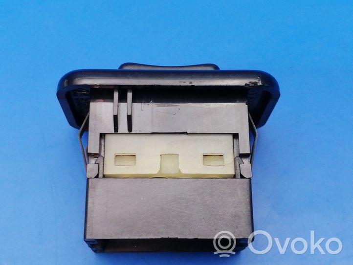 Volvo 760 Electric window control switch 1362551