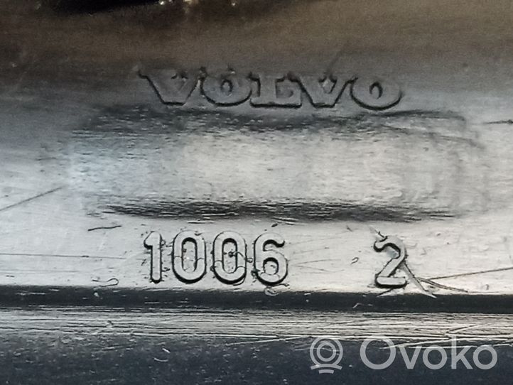 Volvo 240 Aizmugurējā sliekšņa dekoratīvā apdare (iekšējā) 1006