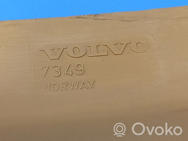 Volvo 240 (B) Revêtement de pilier (haut) 7349