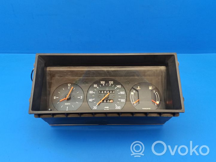 Volvo 240 Speedometer (instrument cluster) 88471105