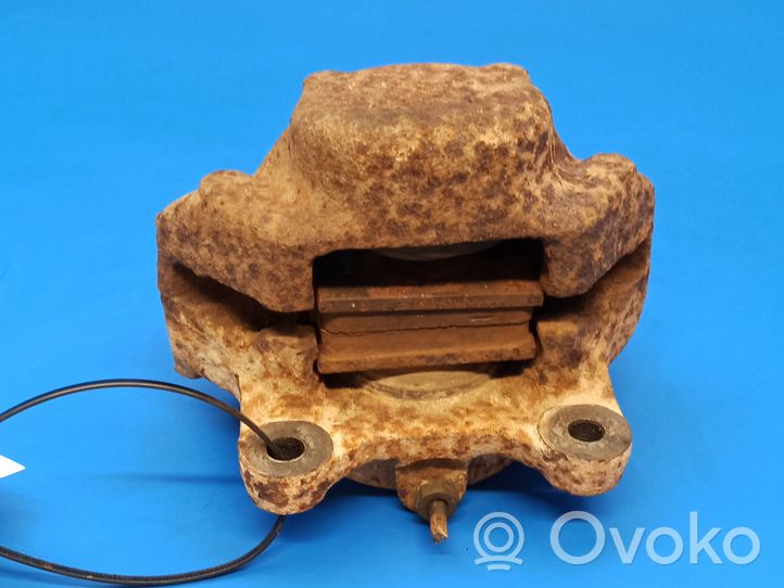 Volvo 240 Caliper del freno trasero 67320106