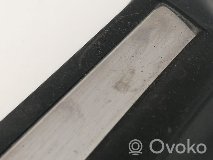 Volvo 760 Rivestimento parafango (modanatura) 