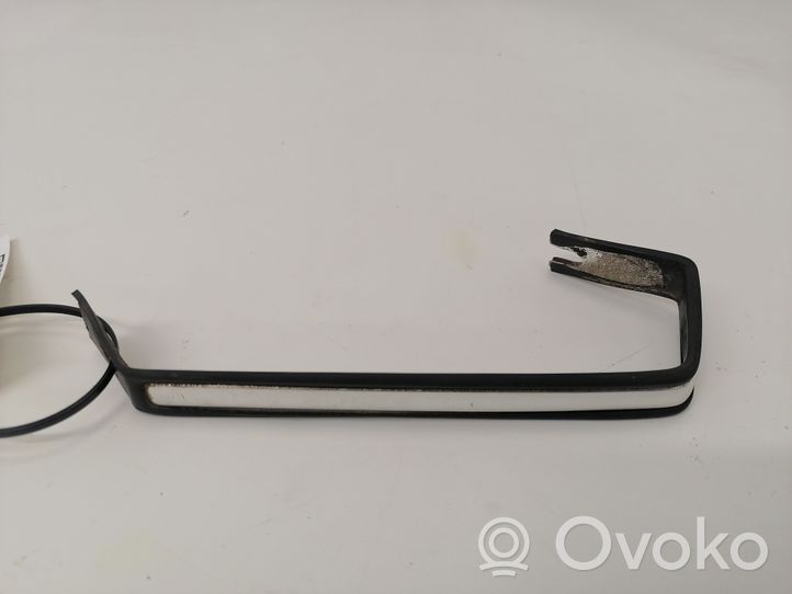 Volvo 760 Rivestimento montante (C) 