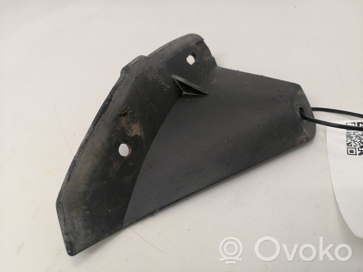 Volvo 760 Fender end trim 1320375