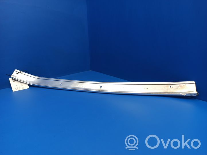 Volvo 760 Rivestimento montante (A) 