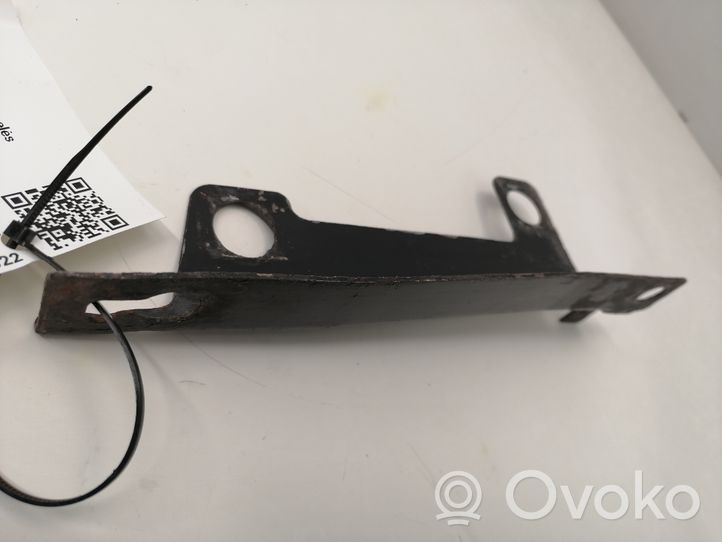 Volvo 760 Staffa del pannello di supporto del radiatore 